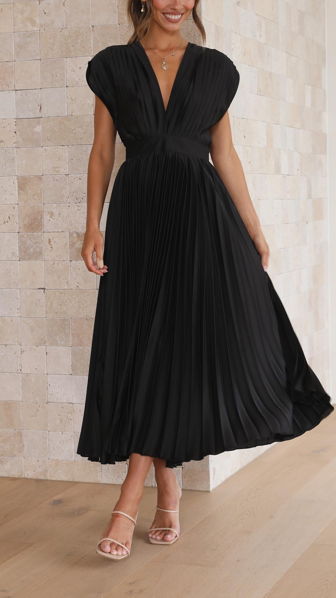 Kingsley | Women's Pleated Maxi Wedding Guest Dress