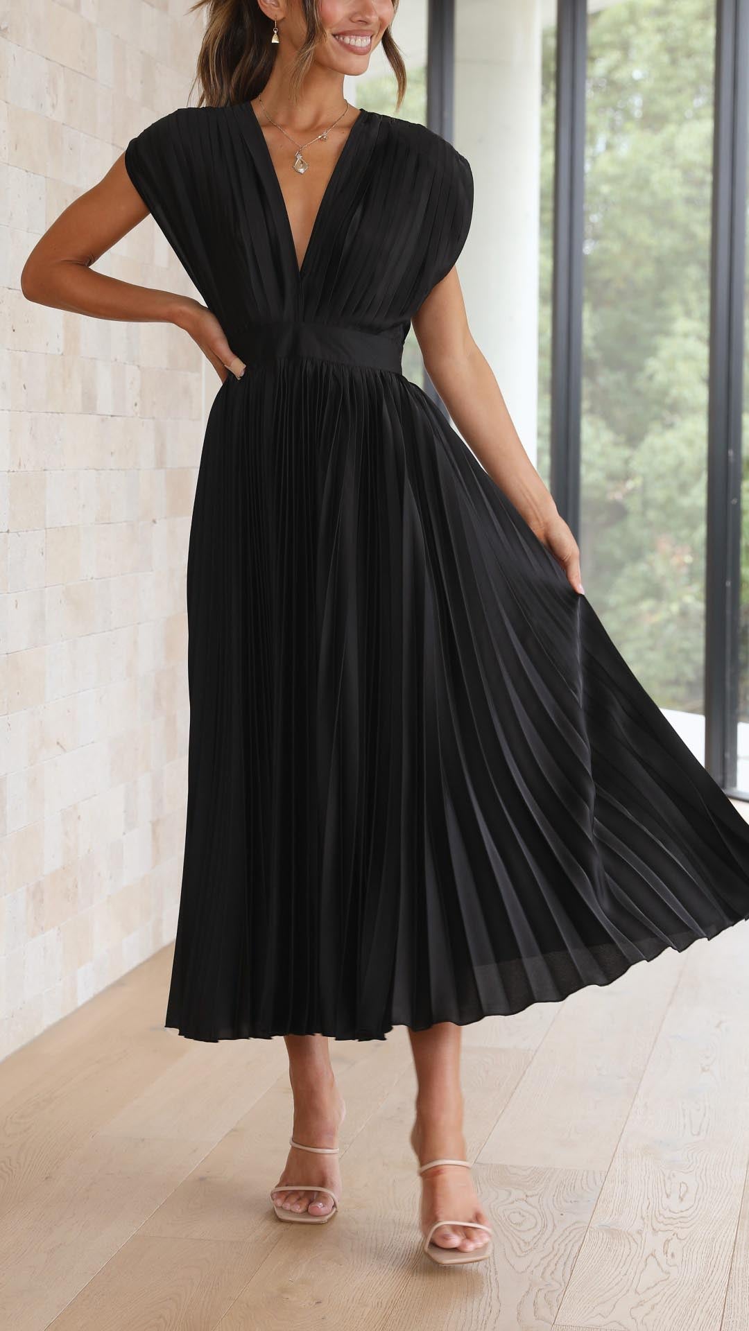 Kingsley | Women's Pleated Maxi Wedding Guest Dress