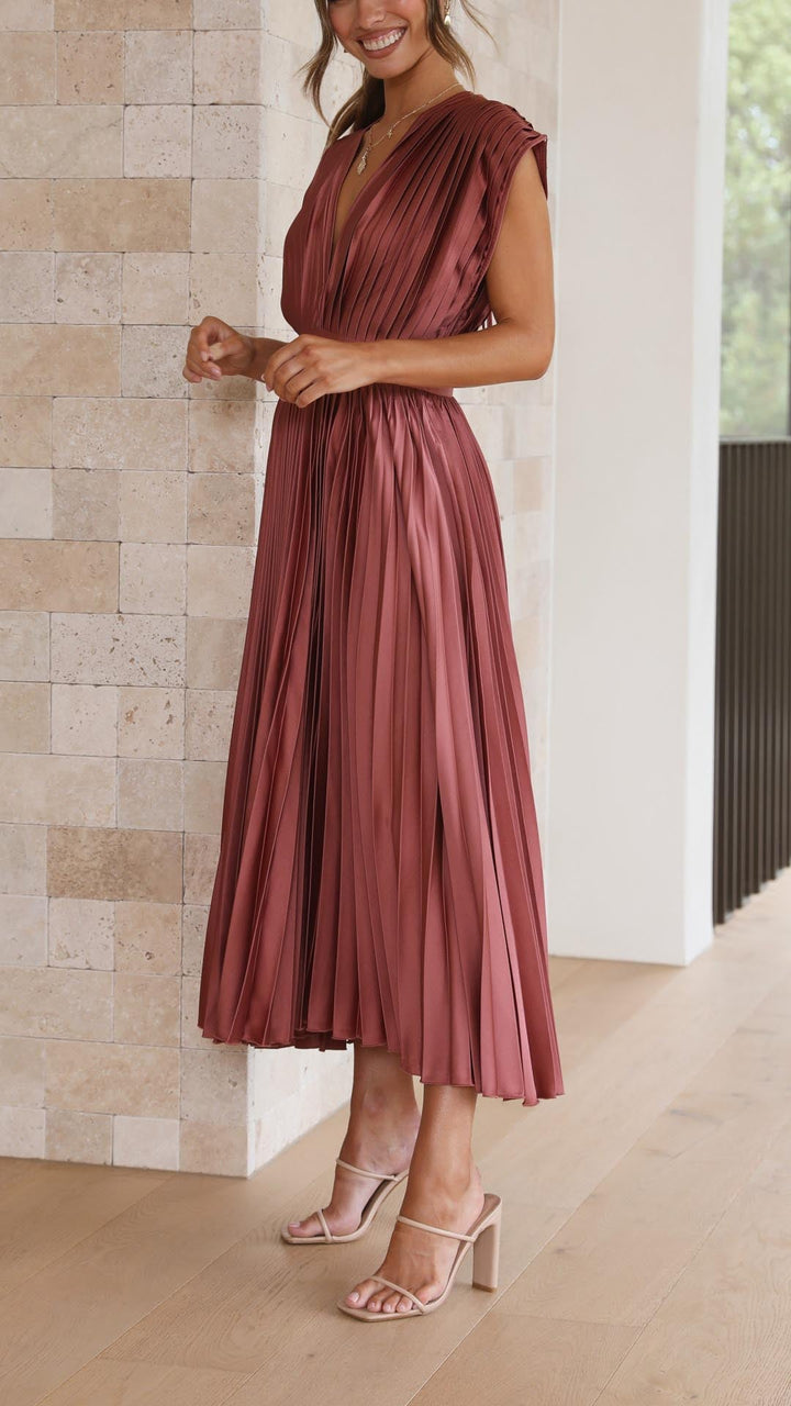 Kingsley | Women's Pleated Maxi Wedding Guest Dress